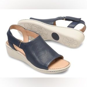 Born wedge sandal